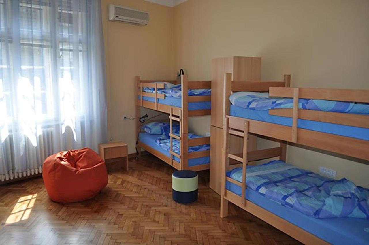Habitat Hostel Belgrad Exterior foto